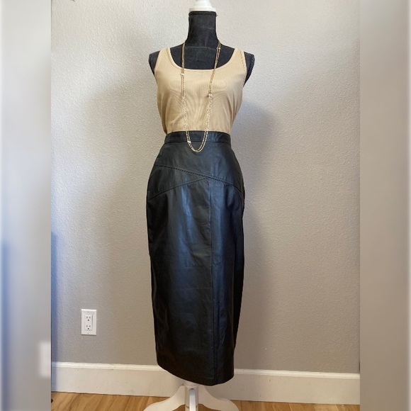 leathers by tibor Dresses & Skirts - LEATHERS BY TIBOR MIDI LEATHER SKIRT SIZE 8